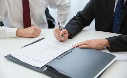 contract signing